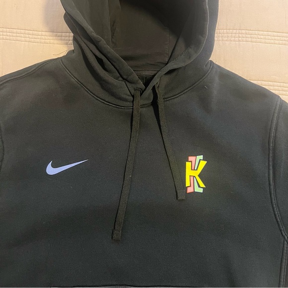 Nike Kyrie X SpongeBob Black Hoodie Pineapple House - Picture 3 of 10